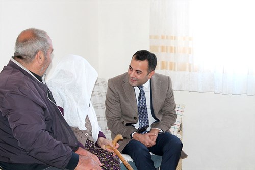Kaymakamımız Sayın Mustafa Berk ÇELİK, Şehit ve Gazi ailelerini ziyaret etti.