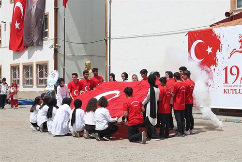 19 Mayıs Atatürk’ü Anma Gençlik ve Spor Bayramı ilçemizde Çeşitli Etkinlikler Yapılarak Kutlandı.